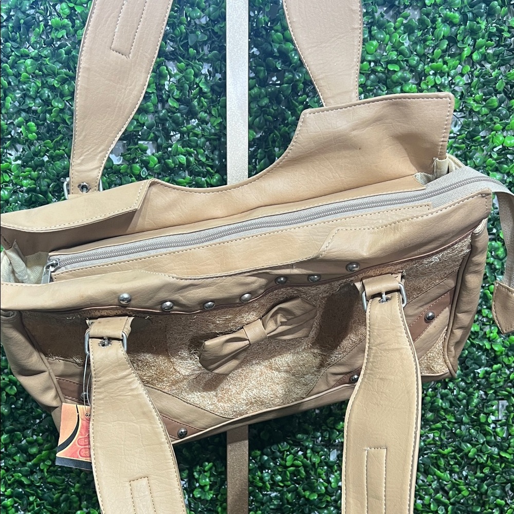 Elegant Tan Women's Bag with Bow Accent Gambas Craft Bohemian NWT - Picture 7 of 14